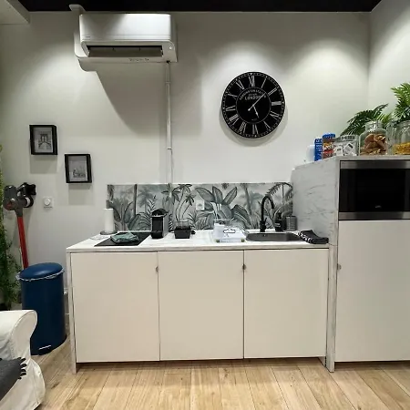 Διαμέρισμα Jungle With Breakfast And Video Projector *
