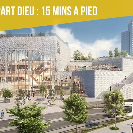 Jungle With Netflix And Video Projector Apartman