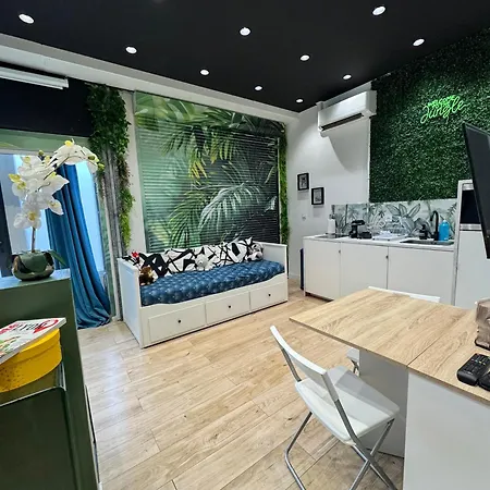 Cine Jungle Projecteur 4k Coeur De 6 شقة