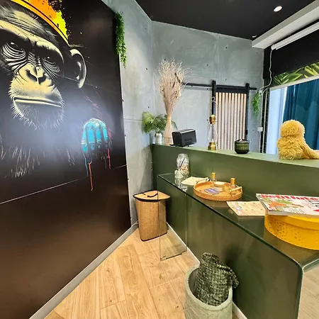 Cine Jungle Projecteur 4k Coeur De 6 شقة *